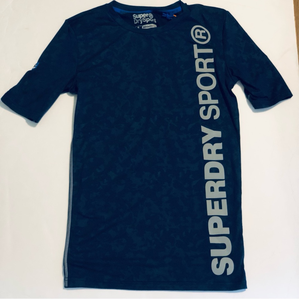 NWT Superdry Sport Athletic Short Sleeve Tee Rich Navy Camo Size S